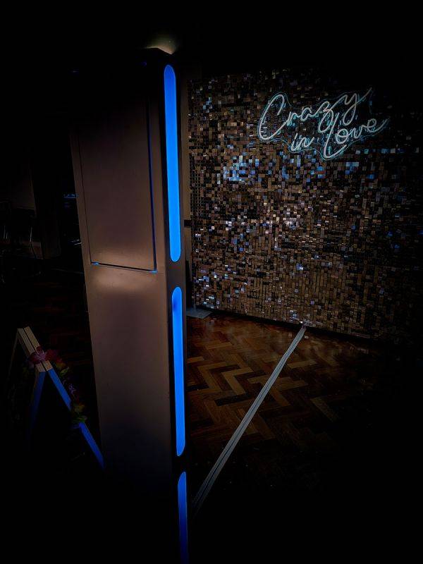 Click to enlarge image photobooth-co-02.jpg Click to enlarge image photobooth-co-02.jpg