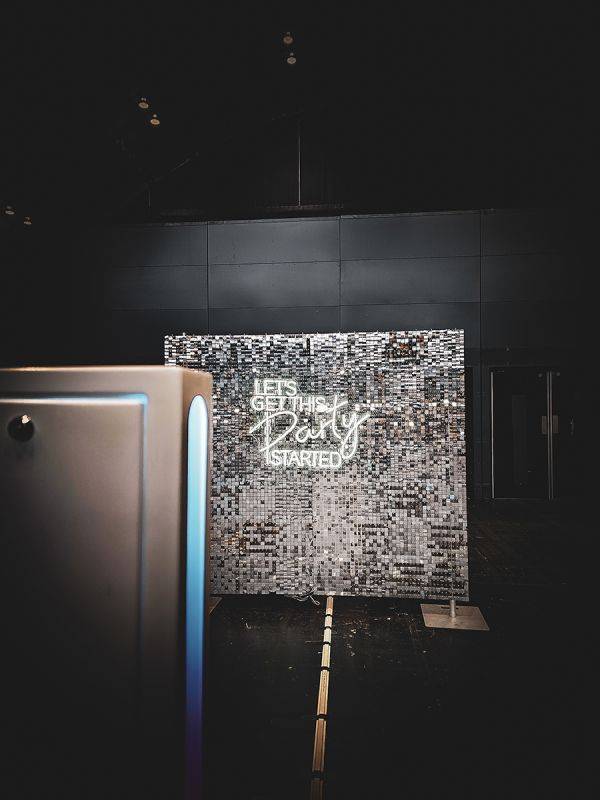 Click to enlarge image photobooth-co-05.jpg Click to enlarge image photobooth-co-05.jpg