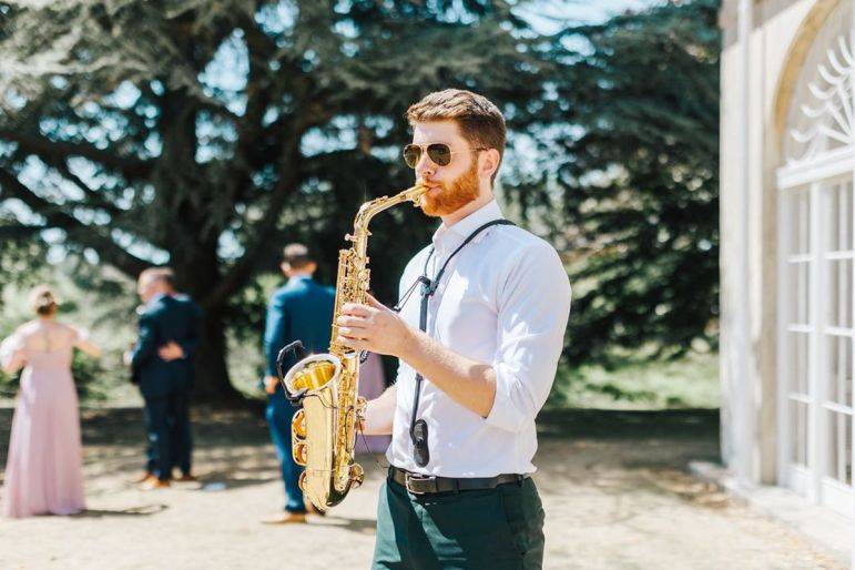 Click to enlarge image jay-sax-07.jpg Click to enlarge image jay-sax-07.jpg