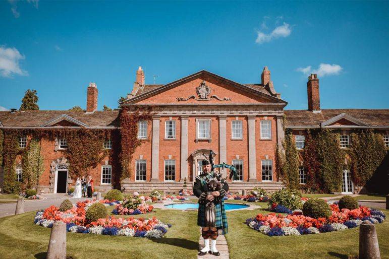 Click to enlarge image bagpiper-brian-02.jpg Click to enlarge image bagpiper-brian-02.jpg