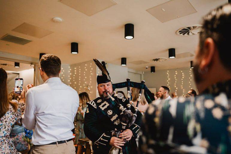 Click to enlarge image bagpiper-brian-06.jpg Click to enlarge image bagpiper-brian-06.jpg