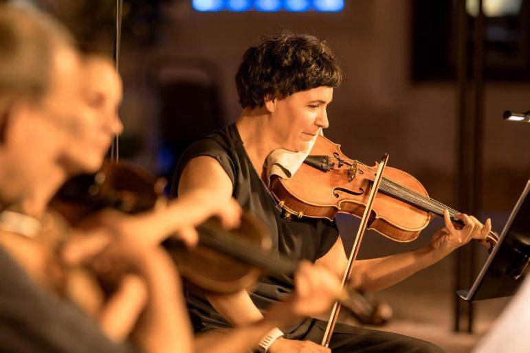 Click to enlarge image blue-moon-orchestra-gallery-05.jpg Click to enlarge image blue-moon-orchestra-gallery-05.jpg