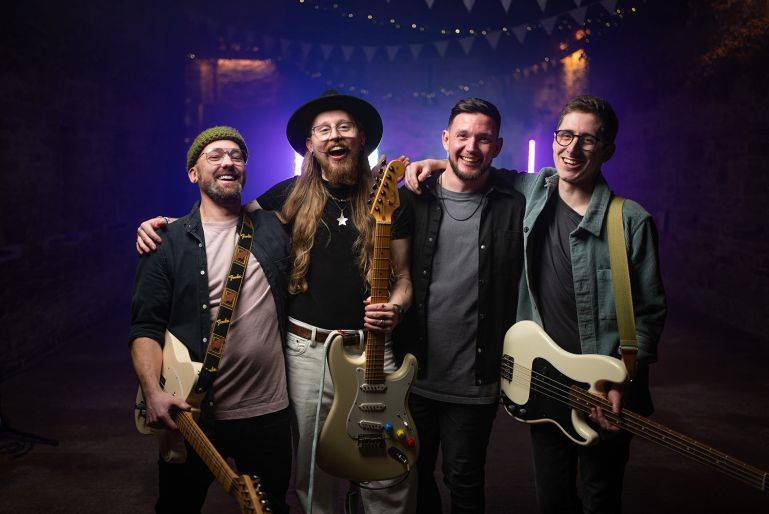 Click to enlarge image hotwire-01.jpg Click to enlarge image hotwire-01.jpg