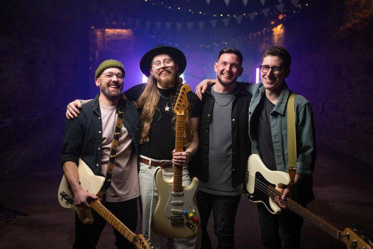 Click to enlarge image hotwire-03.jpg Click to enlarge image hotwire-03.jpg