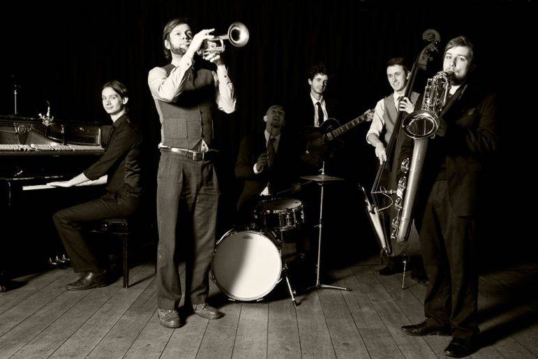 Click to enlarge image that-old-swing-thing-04.jpg Click to enlarge image that-old-swing-thing-04.jpg