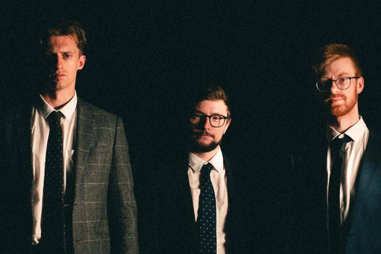 Click to enlarge image skylark-01.jpg Click to enlarge image skylark-01.jpg