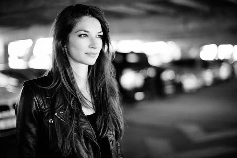 Click to enlarge image kate-frost-02.jpg Click to enlarge image kate-frost-02.jpg