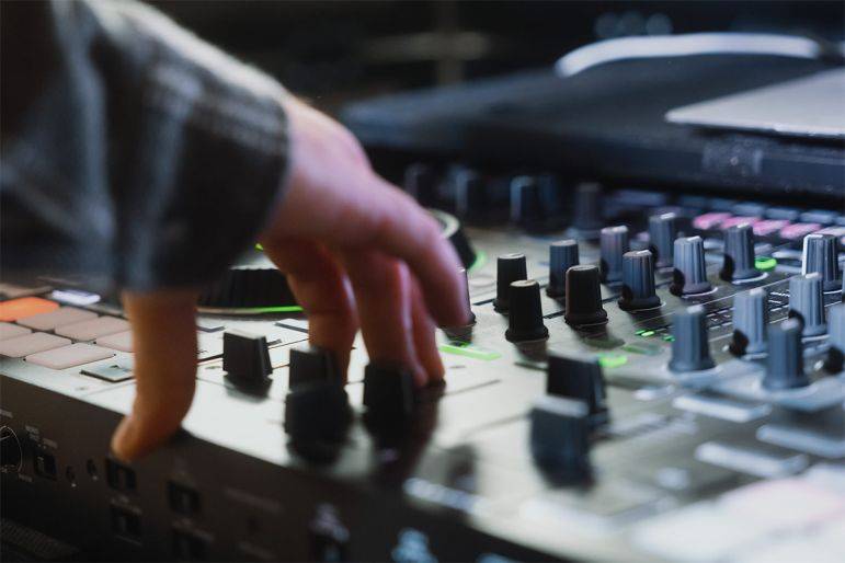 Click to enlarge image club-sax-10.jpg Click to enlarge image club-sax-10.jpg