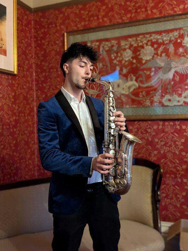 Click to enlarge image sax-by-jax-06.jpg Click to enlarge image sax-by-jax-06.jpg