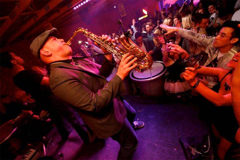 Click to enlarge image funkysax-1.jpg Click to enlarge image funkysax-1.jpg