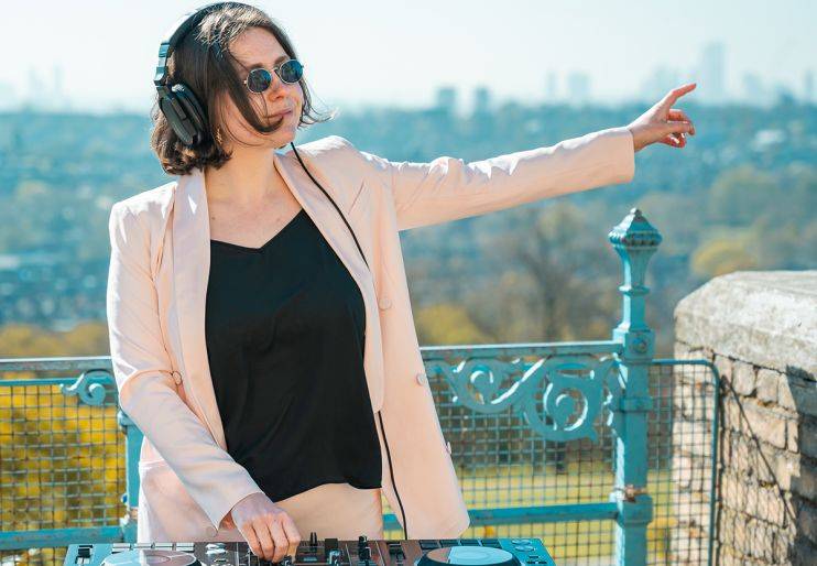 Click to enlarge image sax-off-02.jpg Click to enlarge image sax-off-02.jpg