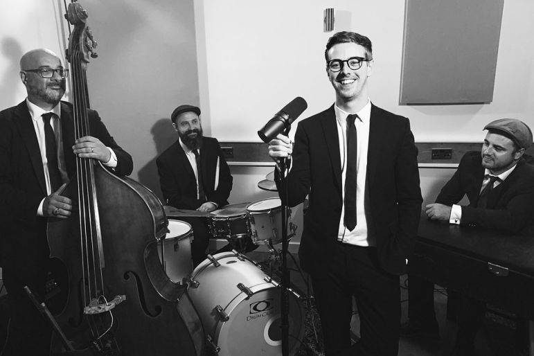 Click to enlarge image chaser-quartet-01.jpg Click to enlarge image chaser-quartet-01.jpg