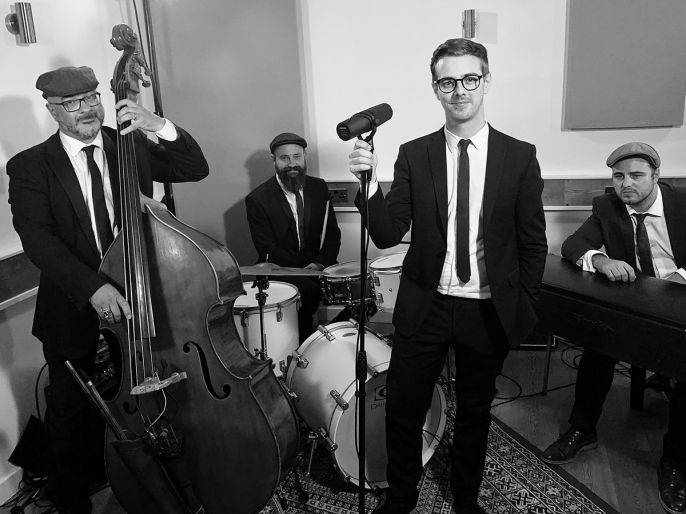 Click to enlarge image chaser-quartet-02.jpg Click to enlarge image chaser-quartet-02.jpg