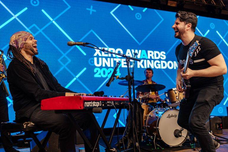 Click to enlarge image brothers-in-arms-06.jpg Click to enlarge image brothers-in-arms-06.jpg