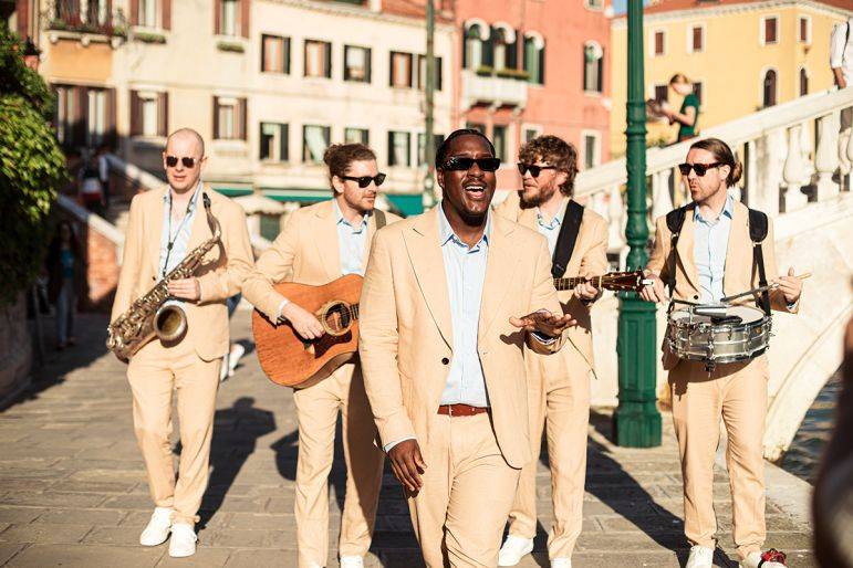 Click to enlarge image harmonics-03.jpg Click to enlarge image harmonics-03.jpg