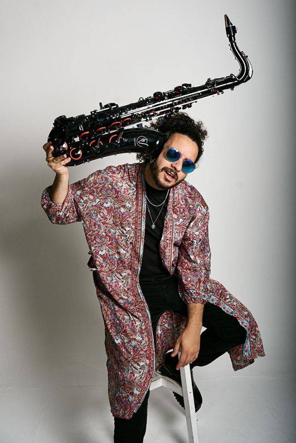 Click to enlarge image spin-sax-03.jpg Click to enlarge image spin-sax-03.jpg