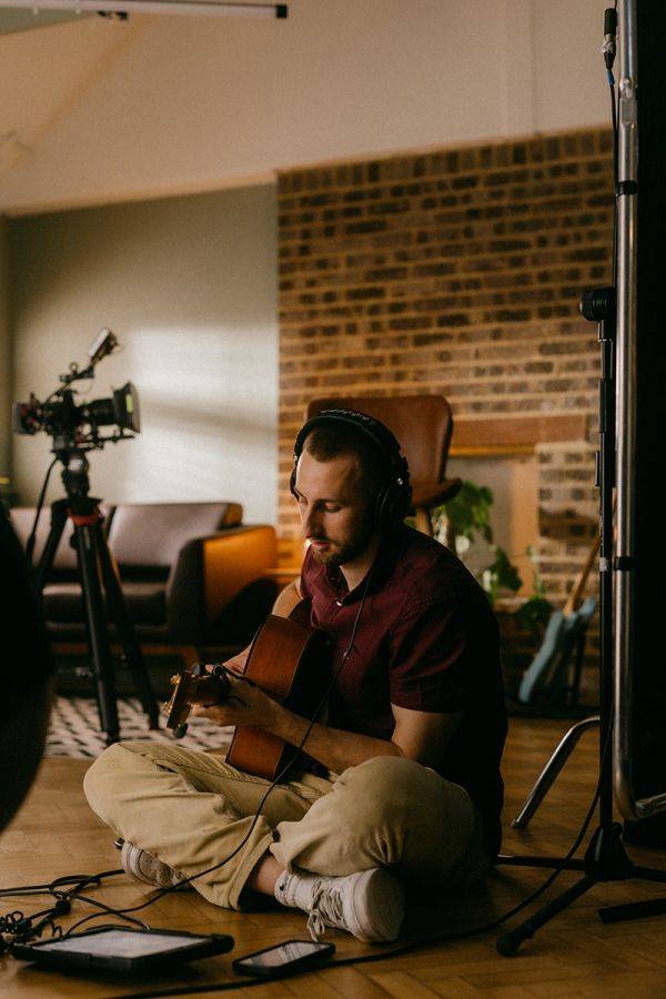 Click to enlarge image christopher-02.jpg Click to enlarge image christopher-02.jpg