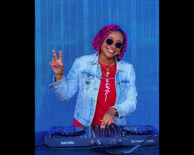 Click to enlarge image dj-frizz-06.jpg Click to enlarge image dj-frizz-06.jpg