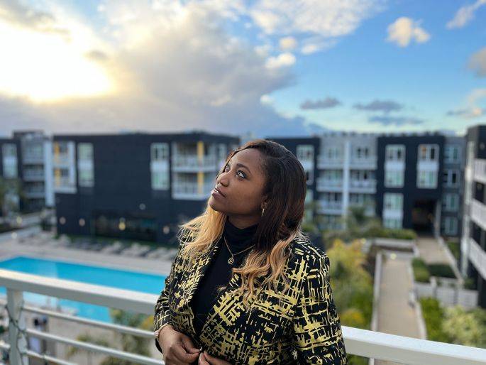 Click to enlarge image dj-frizz-10.jpg Click to enlarge image dj-frizz-10.jpg