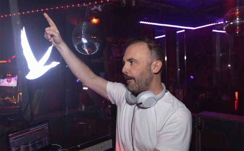 Click to enlarge image dj-ant-02.jpg Click to enlarge image dj-ant-02.jpg