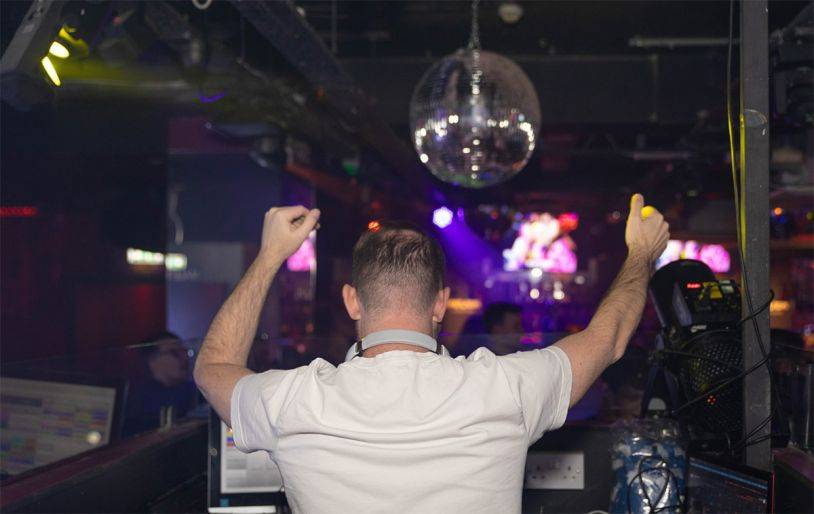 Click to enlarge image dj-ant-03.jpg Click to enlarge image dj-ant-03.jpg