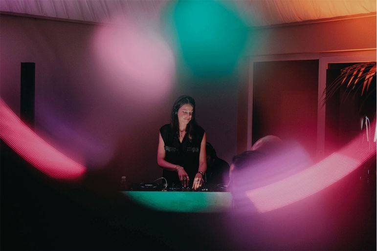 Click to enlarge image jade-2.jpg Click to enlarge image jade-2.jpg