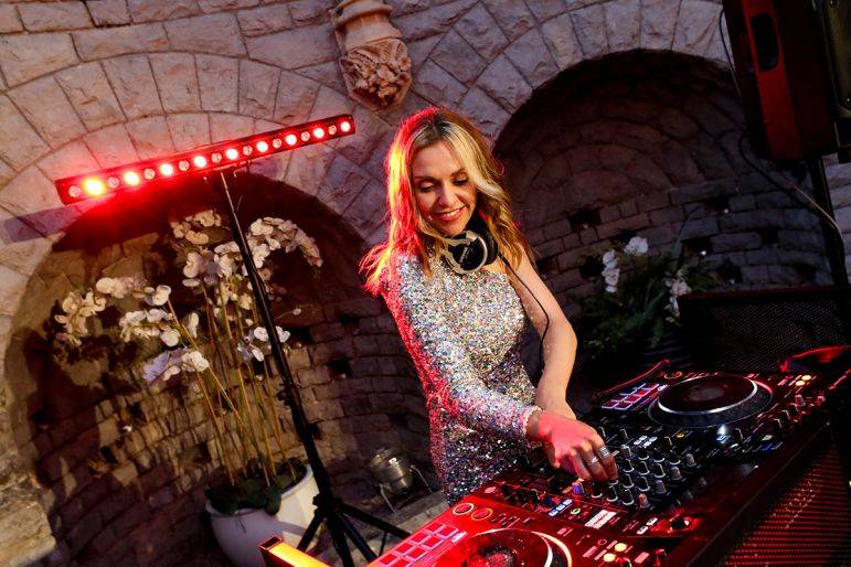 Click to enlarge image jc-16.jpg Click to enlarge image jc-16.jpg