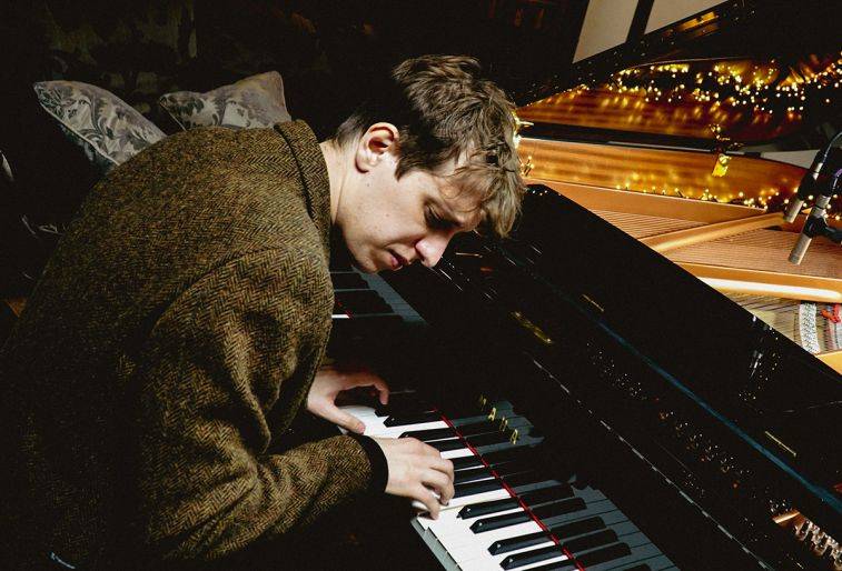 Click to enlarge image benji-02.jpg Click to enlarge image benji-02.jpg