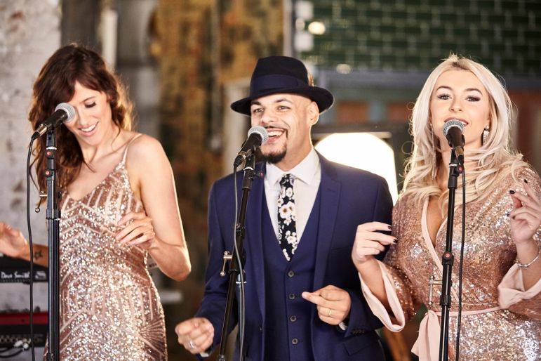 Click to enlarge image soul-sonic-02.jpg Click to enlarge image soul-sonic-02.jpg