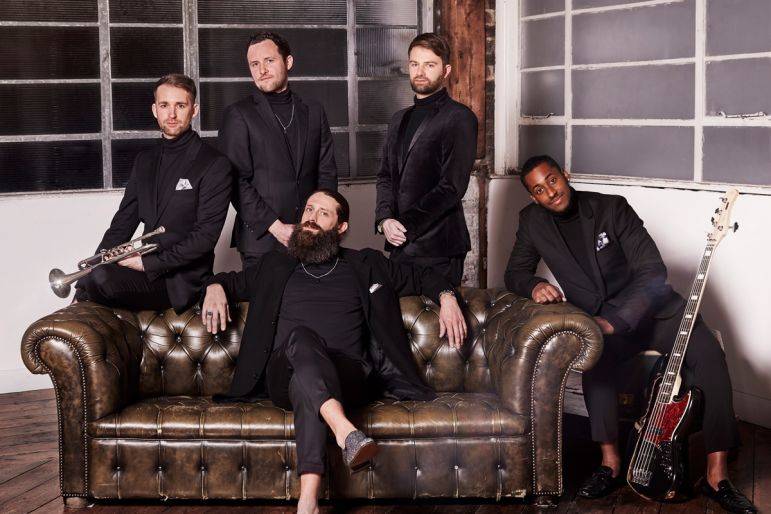 Click to enlarge image soul-sonic-04.jpg Click to enlarge image soul-sonic-04.jpg