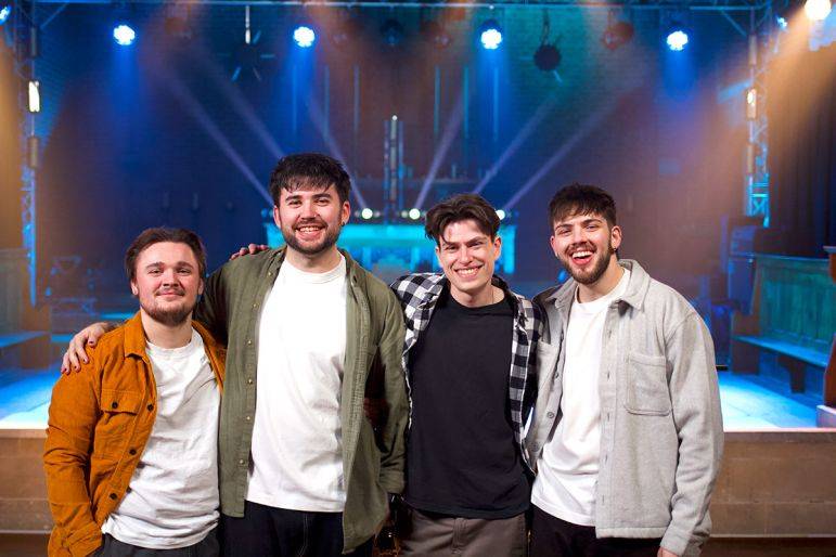 Click to enlarge image friday-feelin-03.jpg Click to enlarge image friday-feelin-03.jpg