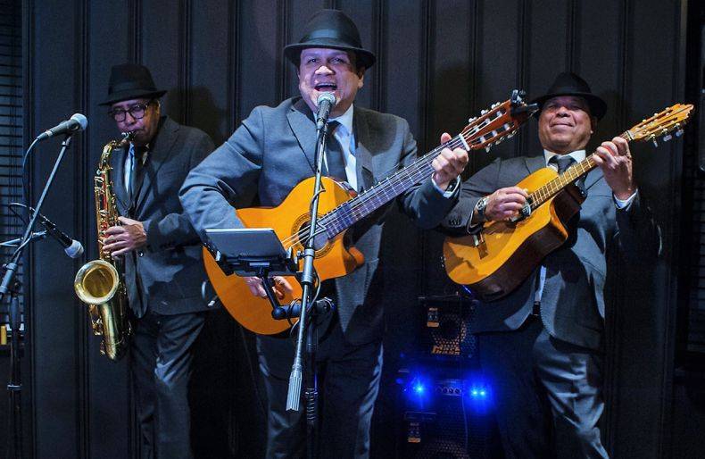 Click to enlarge image latino-fiesta-06.jpg Click to enlarge image latino-fiesta-06.jpg