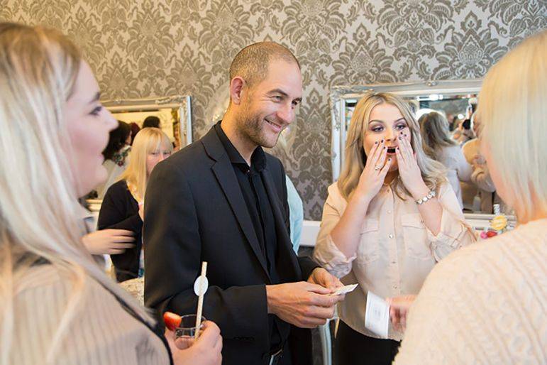 Click to enlarge image astonisher-02.jpg Click to enlarge image astonisher-02.jpg