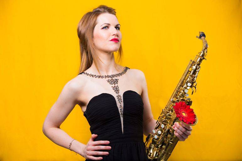 Click to enlarge image annette-sax-07.jpg Click to enlarge image annette-sax-07.jpg