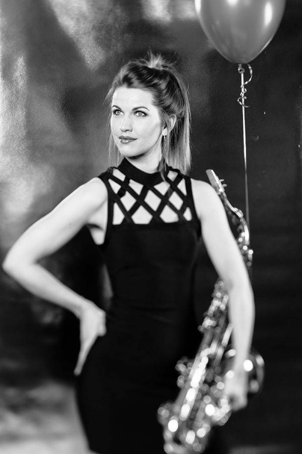 Click to enlarge image annette-sax-09.jpg Click to enlarge image annette-sax-09.jpg