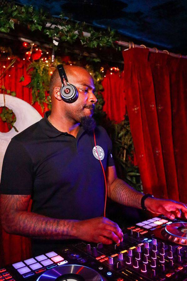 Click to enlarge image dj-becks-01.jpg Click to enlarge image dj-becks-01.jpg