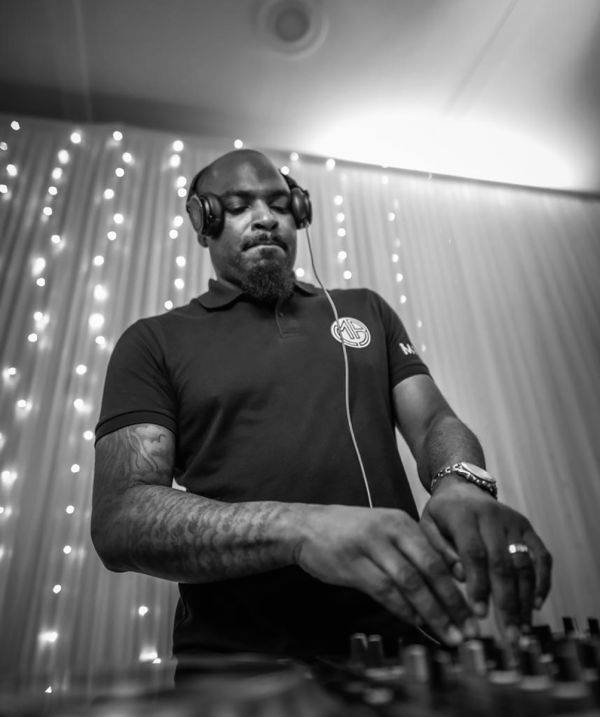 Click to enlarge image dj-becks-04.jpg Click to enlarge image dj-becks-04.jpg