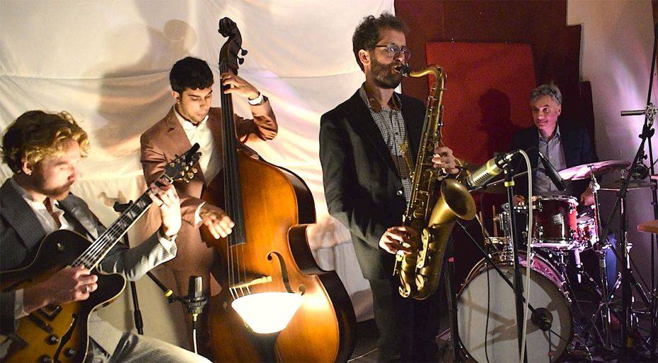 Click to enlarge image it-had-to-be-jazz-03.jpg Click to enlarge image it-had-to-be-jazz-03.jpg