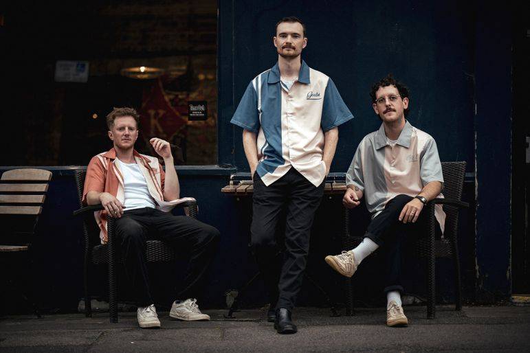 Click to enlarge image holloway-drive-03.jpg Click to enlarge image holloway-drive-03.jpg