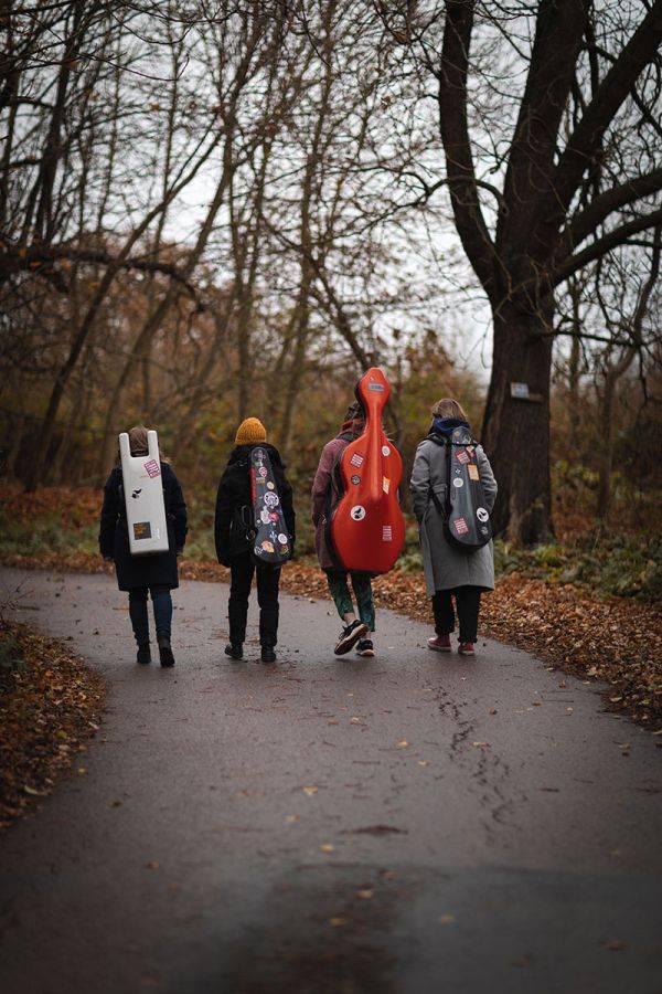 Click to enlarge image kensington-ensemble-01.jpg Click to enlarge image kensington-ensemble-01.jpg