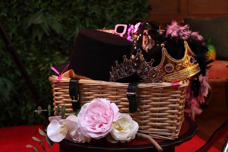 Click to enlarge image bisous-photobooths-09.jpg Click to enlarge image bisous-photobooths-09.jpg