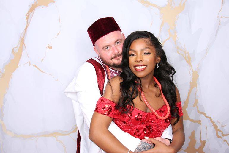 Click to enlarge image bisous-photobooths-12.jpg Click to enlarge image bisous-photobooths-12.jpg