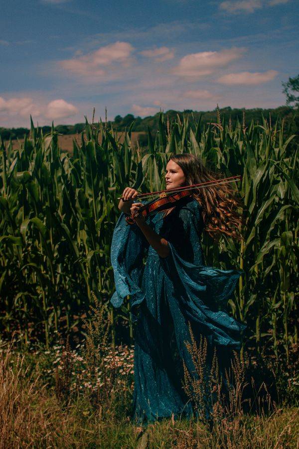 Click to enlarge image laura-02.jpg Click to enlarge image laura-02.jpg