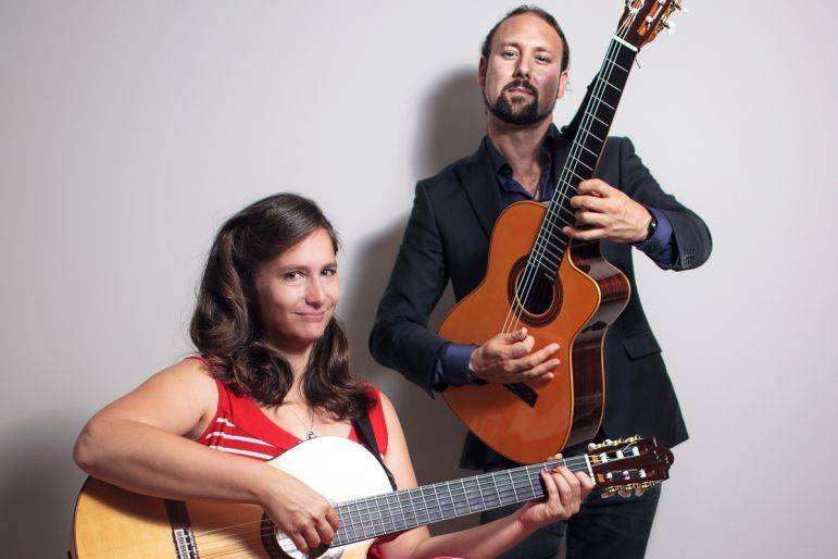 Click to enlarge image duo-del-sol-02.jpg Click to enlarge image duo-del-sol-02.jpg