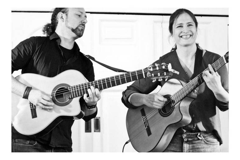 Click to enlarge image duo-del-sol-04.jpg Click to enlarge image duo-del-sol-04.jpg