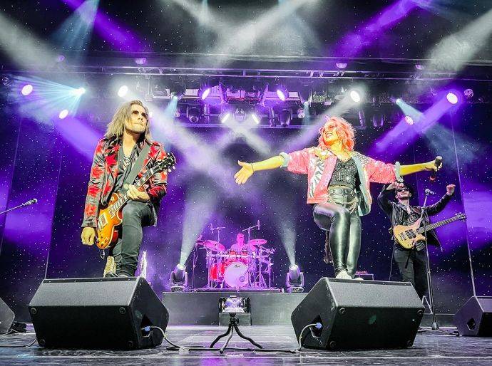 Click to enlarge image the-fix-08.jpg Click to enlarge image the-fix-08.jpg