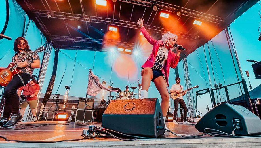 Click to enlarge image the-fix-10.jpg Click to enlarge image the-fix-10.jpg