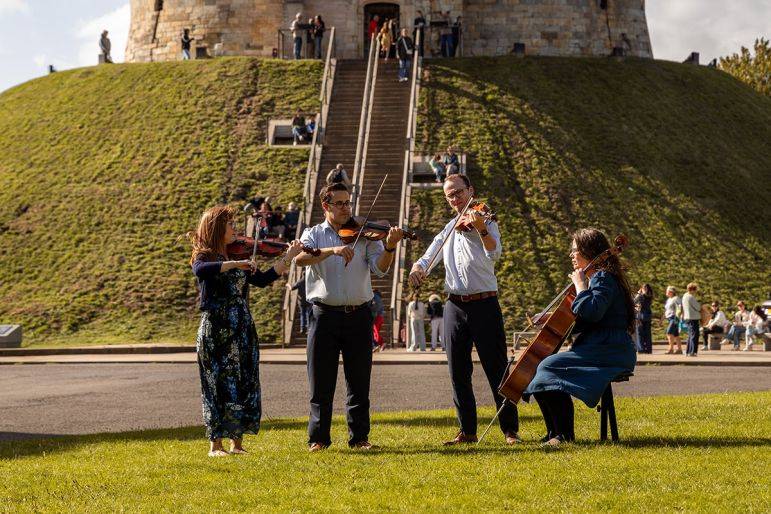 Click to enlarge image northern-lights-quartet-16.jpg Click to enlarge image northern-lights-quartet-16.jpg