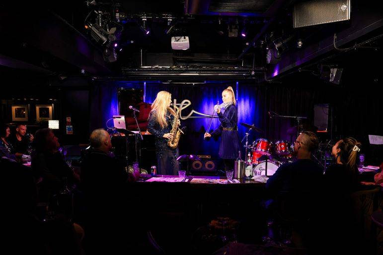 Click to enlarge image hyperflora-04.jpg Click to enlarge image hyperflora-04.jpg