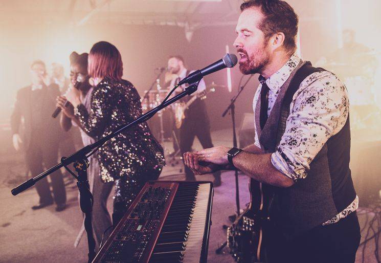 Click to enlarge image the-fullhouse-05.jpg Click to enlarge image the-fullhouse-05.jpg